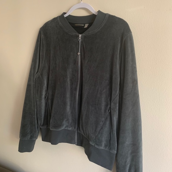 Olive Green Zipup Sweatshirt - Picture 3 of 8